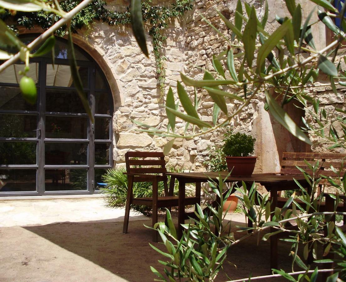 בית הארחה Vallvert de Queralt 	Casa Miret מראה חיצוני תמונה
